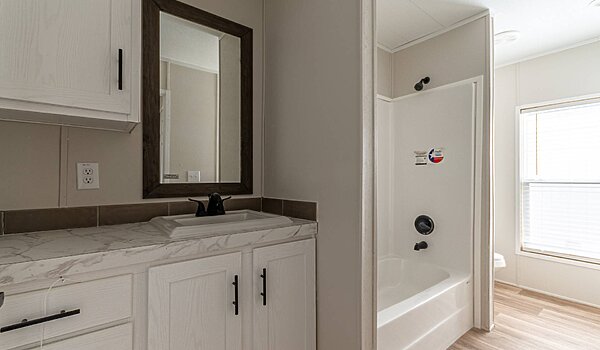 Anthem / The Vivid 28603N Bathroom 81783