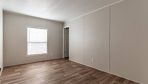 Pinnacle / 32523P Bedroom 81799