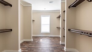 Signature Series / The Clarkson DVHBSS-8202 Interior 84169