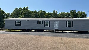 Champion Singles / Sierra 1676H32A6M (with Glamour Bath!) $103,900 Exterior 89893