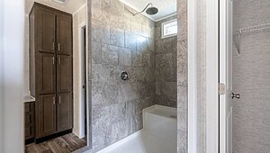 National Series / The Manchester 327642C Bathroom 83912