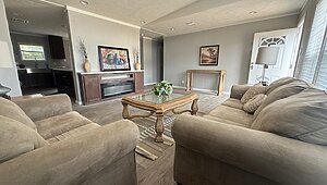 New Vision / The Suite Sara Interior 83039