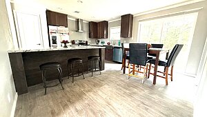 New Vision / The Suite Sara Interior 83042