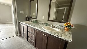 New Vision / The Suite Sara Interior 83044