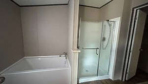 Hidden Pantry Home / C-1680-32Q Bathroom 29203