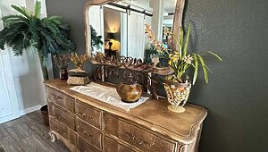 2018 Palm Harbor / The La Belle 320VR41764D Interior 83092