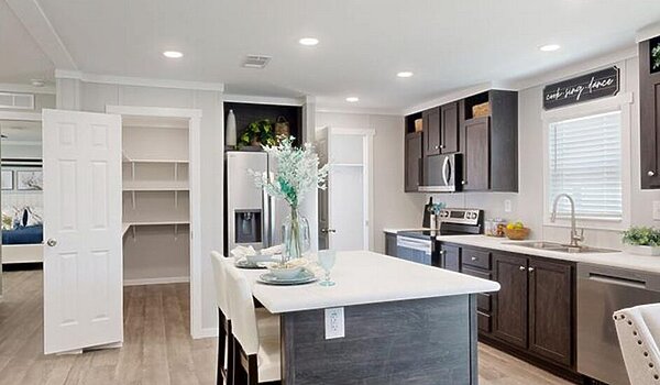 Acorn / Grand Mesa 2376 Interior 84522