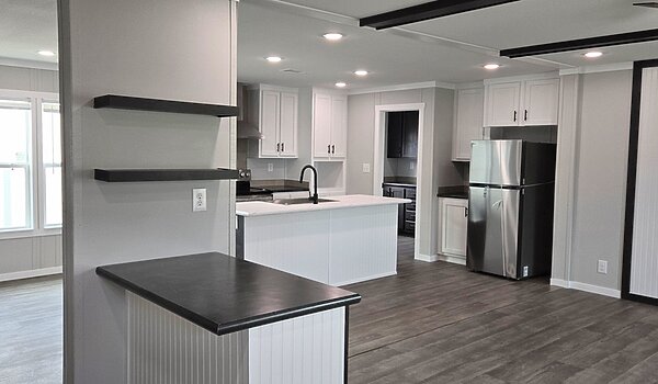 Vivid 450AO28603N / **CALL FOR PRICING** Interior 90777