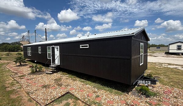 Timber Ridge 358 / **ONLY: $94,900** Exterior 90817