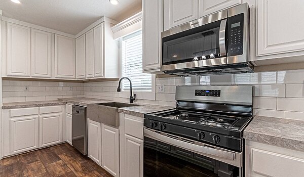 Topaz / 28663A Kitchen 81572