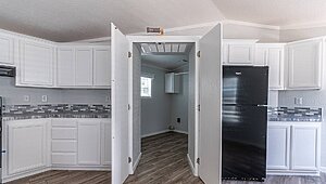 Solitaire Singlewide / ST18803A Kitchen 81610