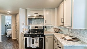 Park Model RV / Royal 239 The Bluewater Kitchen 50277