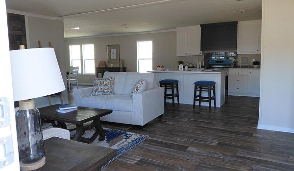 Iron Ranch / IH28684A Interior 85415