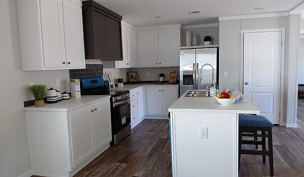 Iron Ranch / IH28684A Interior 85416