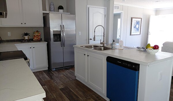 Iron Ranch / IH28684A Interior 85417