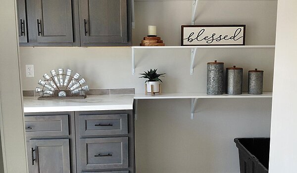Lifestyle / The National Interior 88096