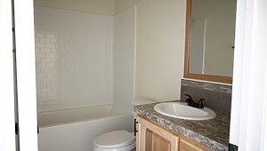 UNDER CONTRACT / Cedar Canyon 2068-LS Bathroom 61897