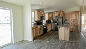 UNDER CONTRACT / Cedar Canyon 2068-LS Kitchen 61885
