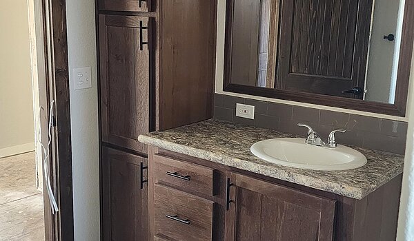 Pinehurst / 2506 Interior 82373