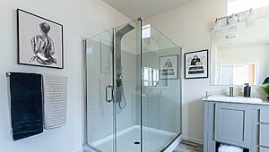 Champion Homes / Yosemite YS5643R Interior 80910