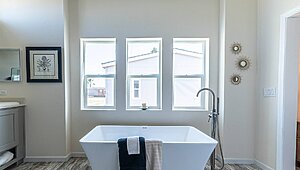 Champion Homes / Yosemite YS5643R Interior 80911