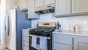 Champion Homes / Yosemite YS5643R Interior 80902