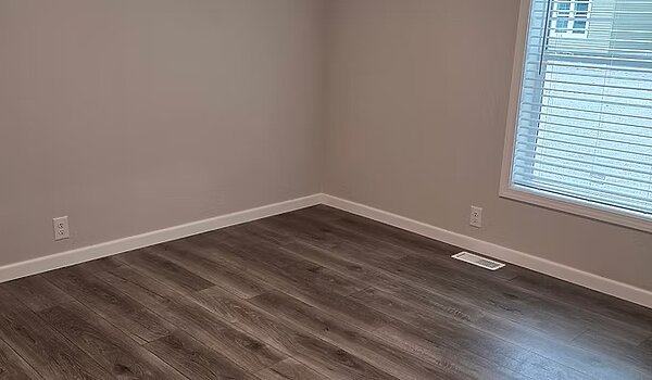 Lot #8 / Millcreek Series N630 Interior 88511