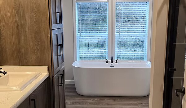 Lot #8 / Millcreek Series N630 Interior 88513