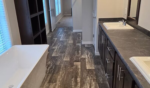 Lot #9 / Millcreek Series N900 Interior 88527