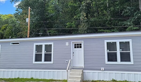 Lot #10 / Cedar Cove D688 Exterior 88530