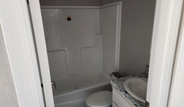 The Arc 7000 / ARC1470-7050 Bathroom 54773