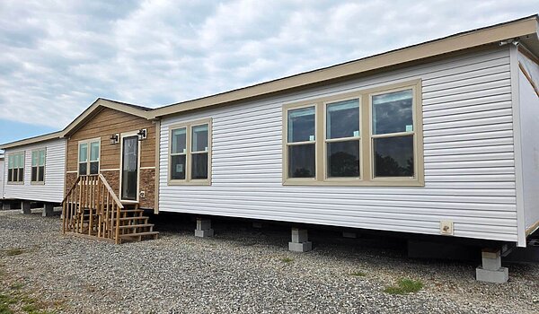 Prime / PRI3284-2010 with 3 bath option Exterior 84214