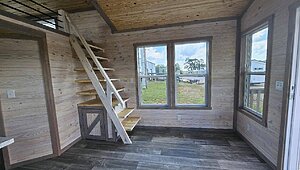 Tiny Homes / Whispering Pines 4B 100 Interior 88666