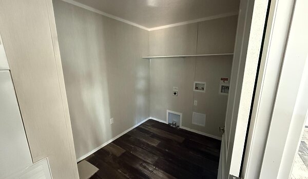 END OF THE YEAR SPECIAL / ARC3280-7501 Interior 85322