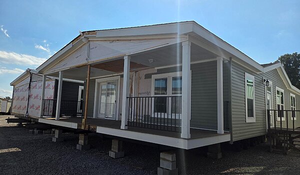 END OF THE YEAR SPECIAL / PRI3260-2028 Interior 85353