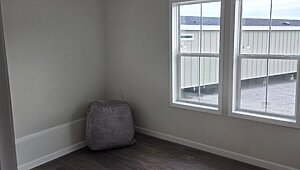 END OF THE YEAR SPECIAL / PRI3264-2005 Interior 85370