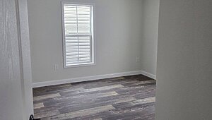 END OF THE YEAR SPECIAL / PRI3264-2005 Interior 85372