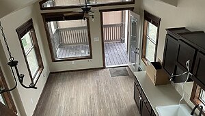RED TAG SALE / 2022 Park Model Liquidation Interior 91973