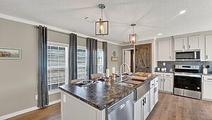 Waycross Express / 1676531 Azalea Kitchen 91651