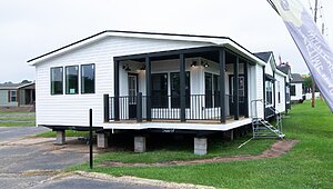 Lot #17 The Lulamae / Sales Price: $189,995 Exterior 88253