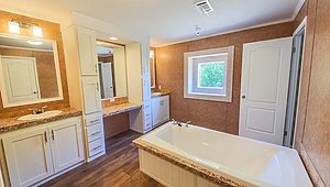 Land-Home Packages / LH-305 Bathroom 17920