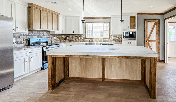 The Goose / Destiny Homes Kitchen 82100