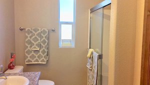 Pine Lakes / 75 Oakmont Bathroom 833