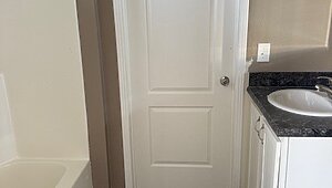Champion / Champion 32x80 (203161) Bathroom 88785