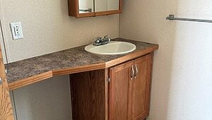 Friendship / Friendship 16x70 (203205) Bathroom 92122