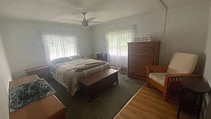 Mid Florida Lakes / 133 Woodland Drive Bedroom 39616