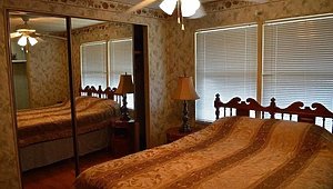 Mid Florida Lakes / 157 Camellia Drive Bedroom 40270