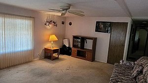 Mid Florida Lakes / 114 East Sterling Way Interior 40326