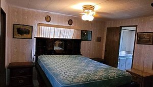 Mid Florida Lakes / 114 East Sterling Way Bedroom 40329