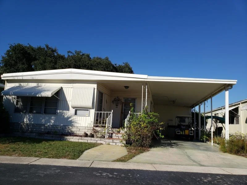 Lakeshore Villas 15408 Lakeshore Villa Drive For Sale by Lakeshore